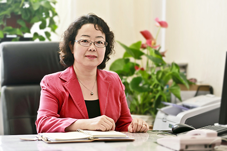 北京市和平街第一中学校长——陈秀珍